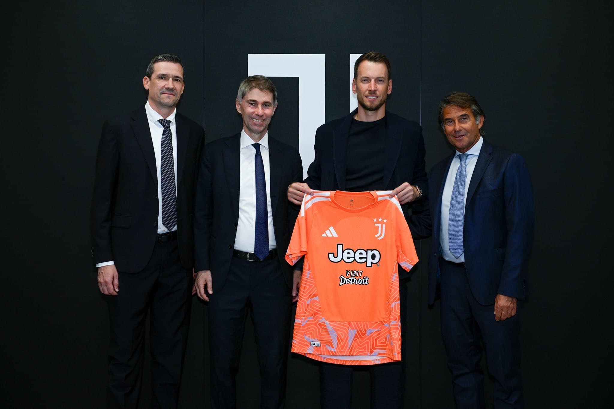 Welcome Back, Neto: Brazilian Goalkeeper Completes Dramatic Juventus Return