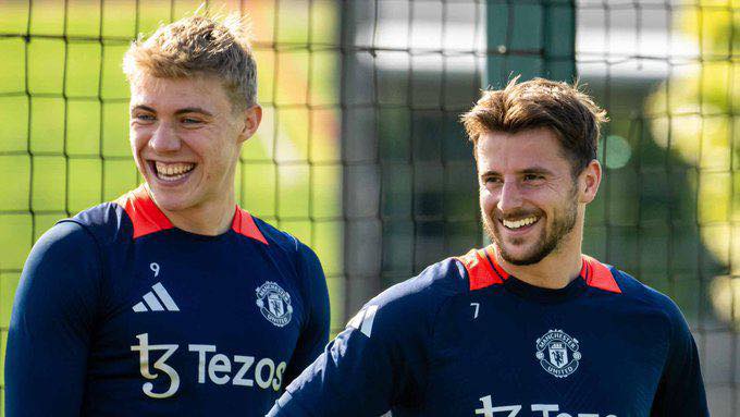 Højlund and Mount Return to Manchester United Training