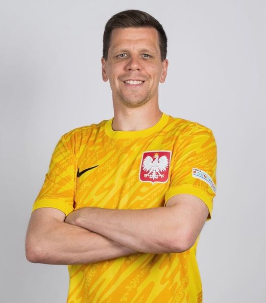 Barcelona Eyes Wojciech Szczesny Comeback to Replace Injured ter Stegen