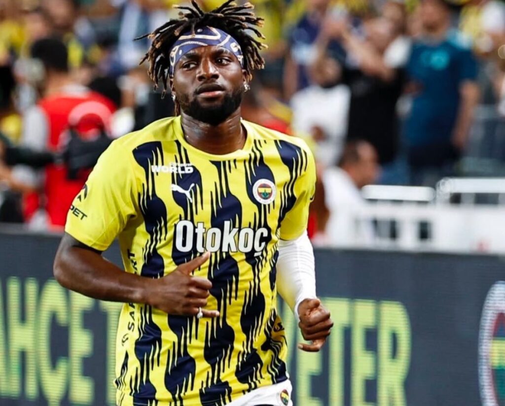 Napoli Approach Al Ahli for Saint-Maximin