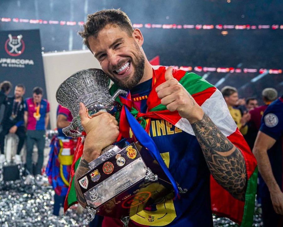 Iñigo Martínez and Barcelona Cement Future with Contract Extension Agreement