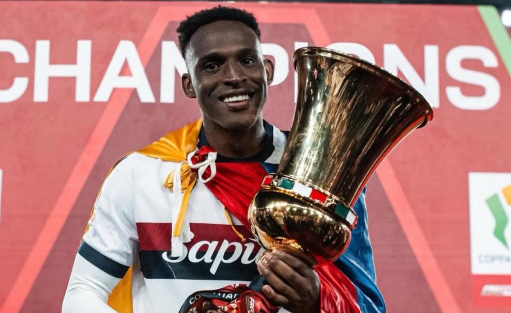 AS Roma Maintains Contacts for Jhon Lucumí Amid Premier League Interest