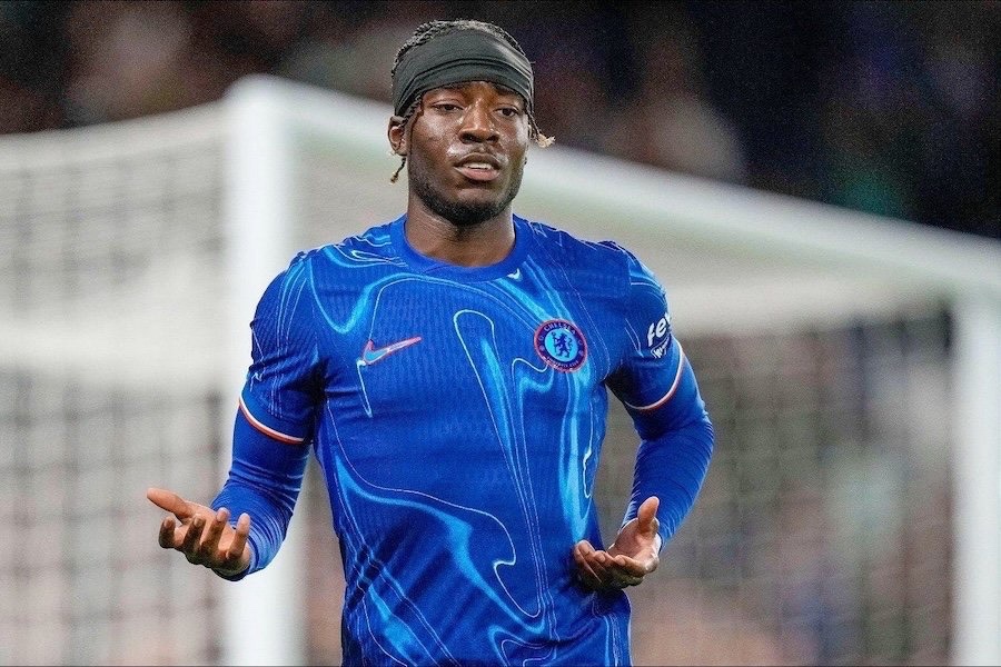 Arsenal to Enter Direct Talks with Chelsea for Noni Madueke
