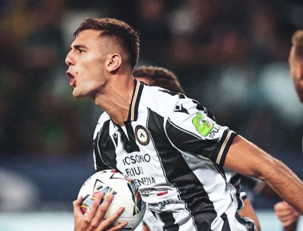 Napoli Tables Official Bid for Lorenzo Lucca as Talks Reach Advanced Stage