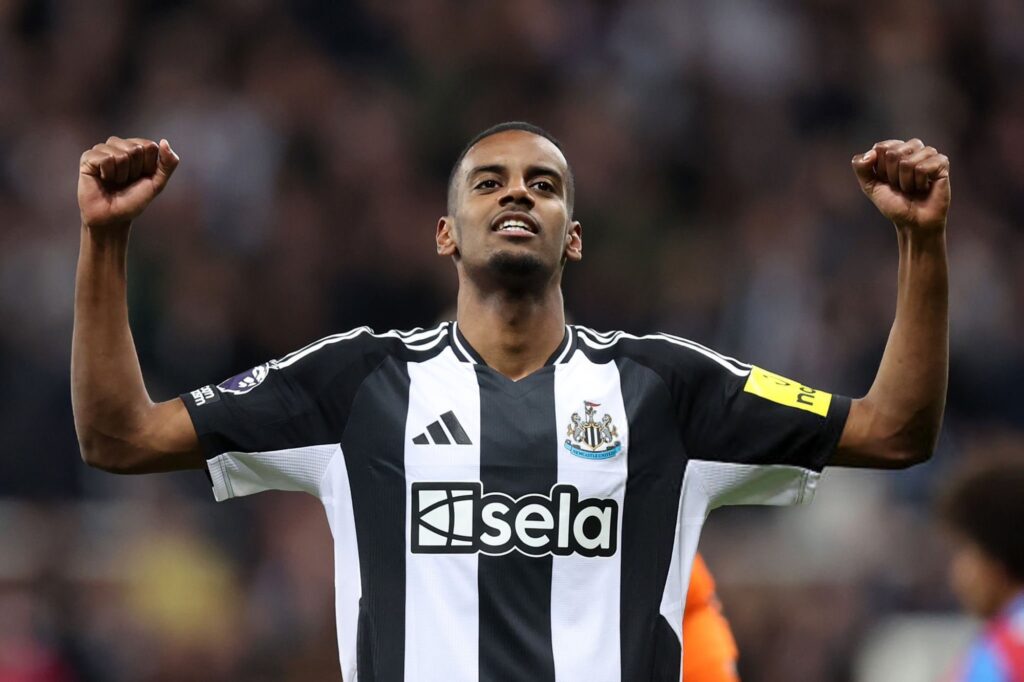 Liverpool Launch Opening Bid for Alexander Isak as Striker Pushes for Anfield Move