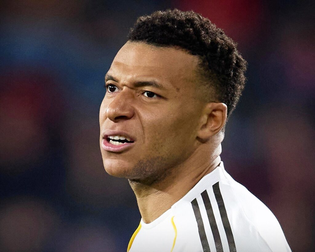 Official: Real Madrid Issue Crucial Medical Update on Kylian Mbappé