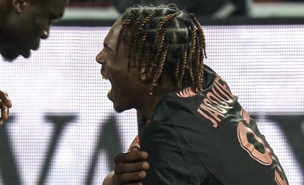 Season Over? Liverpool-Bound Jeremy Jacquet to Undergo Shoulder Surgery