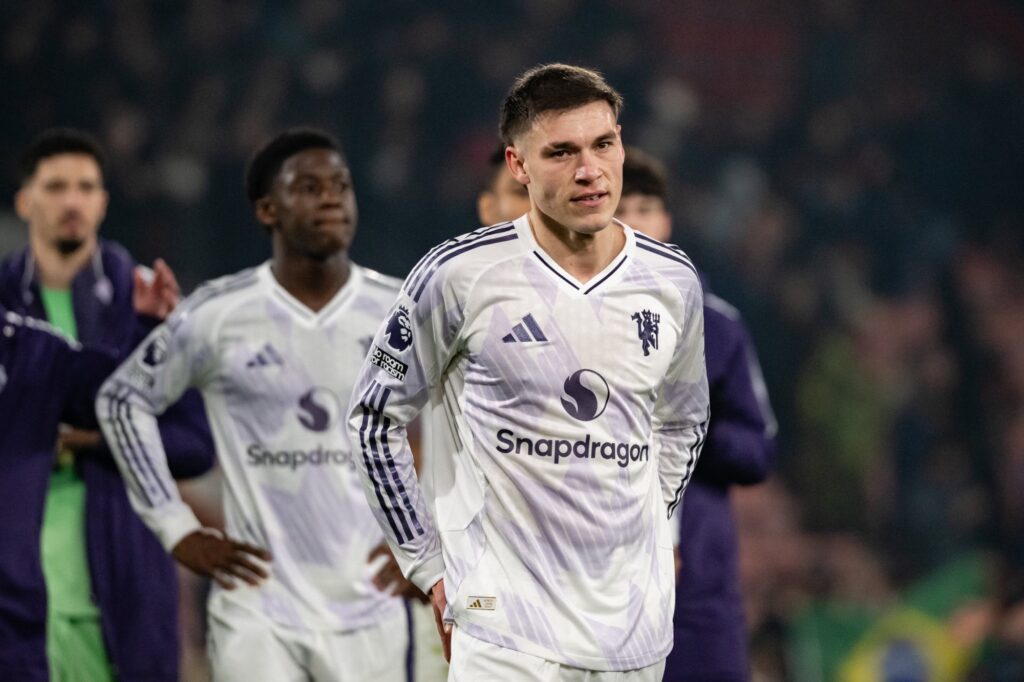 Manchester United Plan Midfield Overhaul: Two New Signings Expected as Ugarte Exit Looms